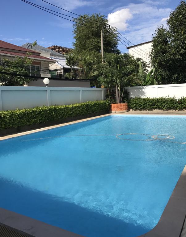 The Xp Bangkok Hotel Exterior photo