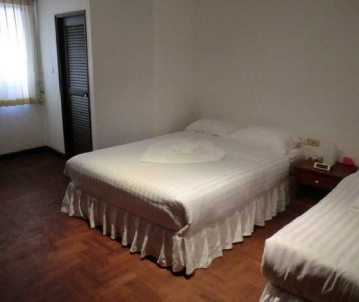 The Xp Bangkok Hotel Exterior photo