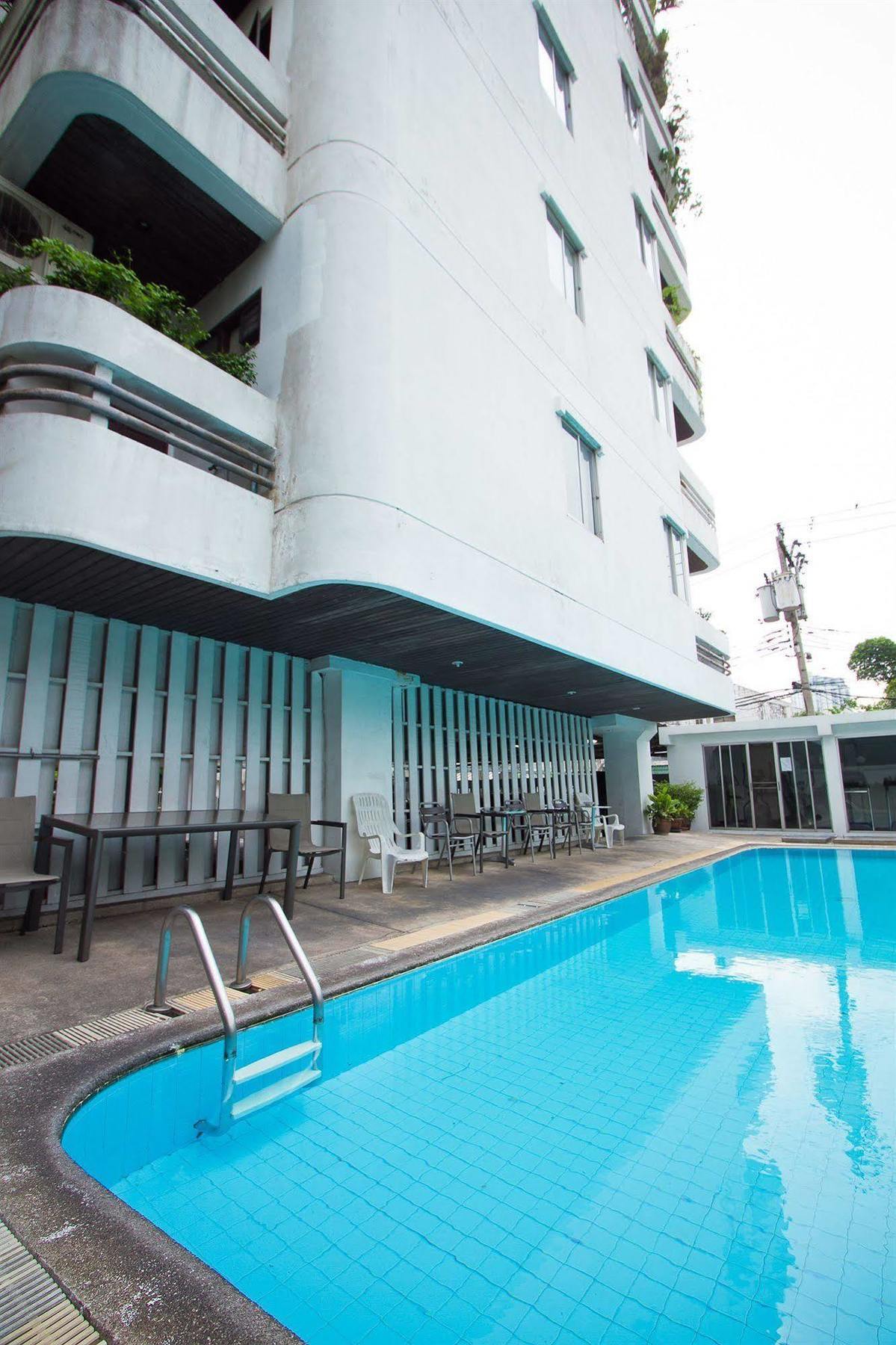 The Xp Bangkok Hotel Exterior photo